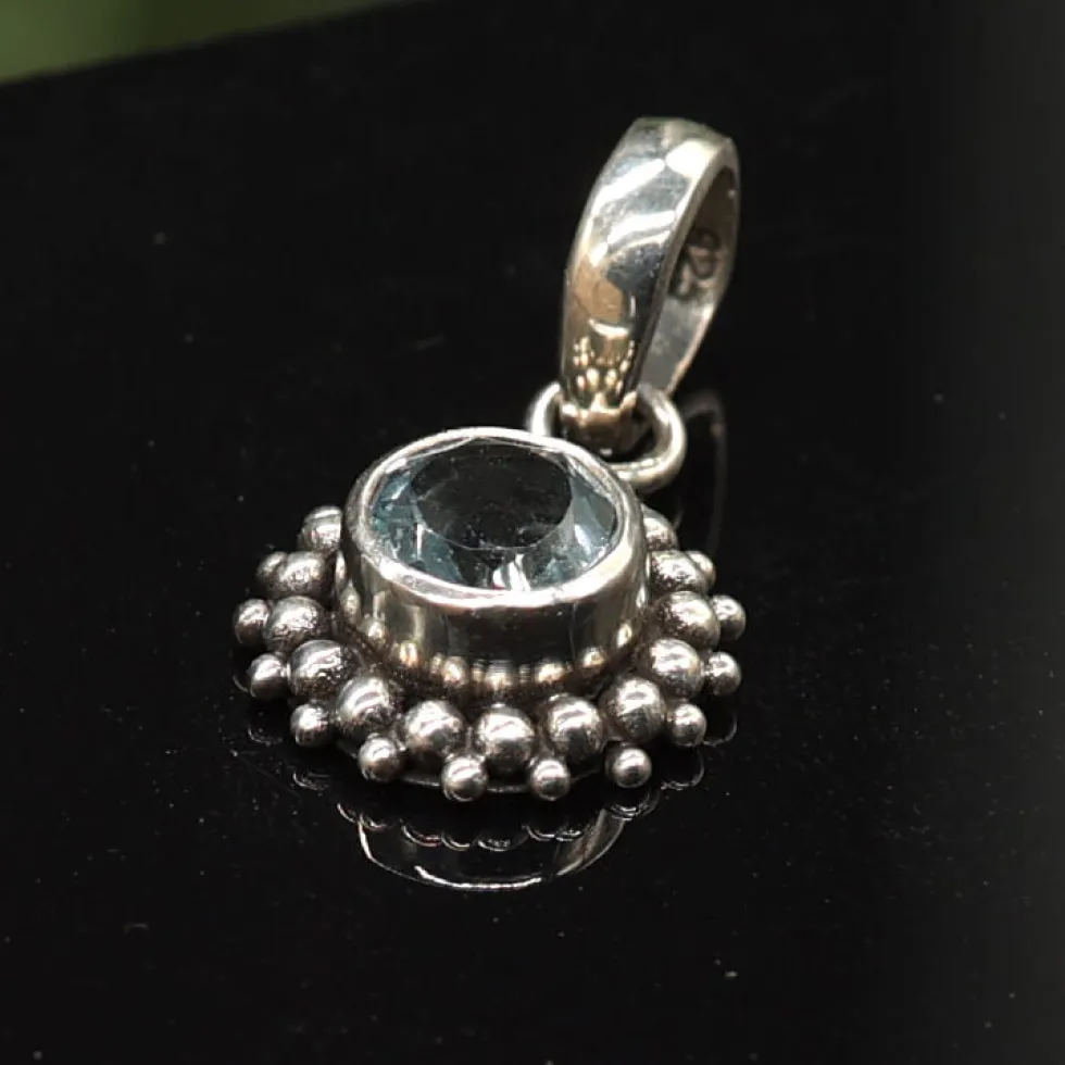 Blauer Topas Edelstein Anhänger Silber 925