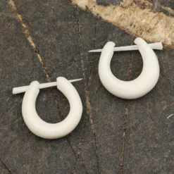 Creole Ø 1,5 cm Ohrschmuck aus Knochen geschnitzt (Paar)