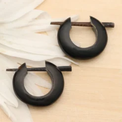Creole Ohrschmuck aus Horn geschnitzt (Paar)