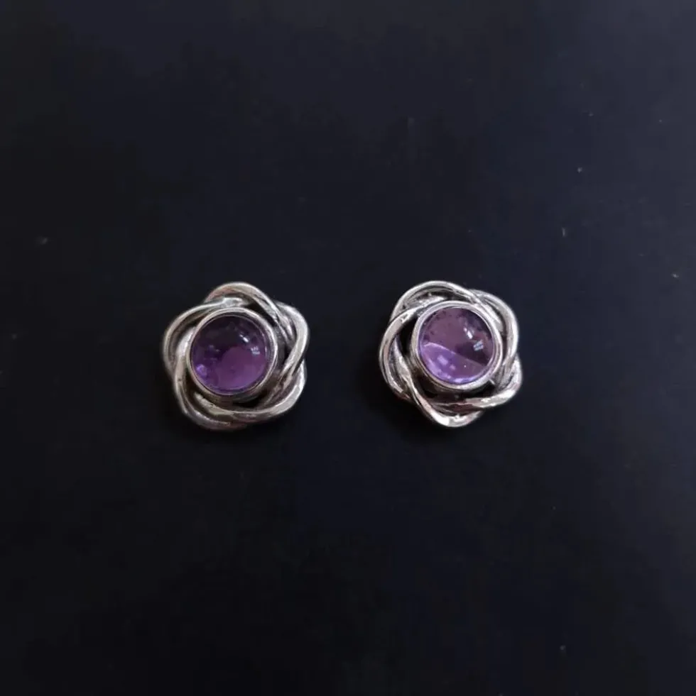 Edler Ohrstecker Amethyst Knoten 925 Silber