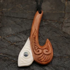 Exklusiver Maori Anhänger Duo Holz Knochen Komposition Halskette