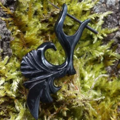 Fantasie Horn Ohrschmuck von Hand gefertigt (Paar)