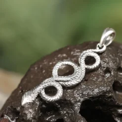 Feine Schlange Anhänger 925 Silber detailreich gearbeitet