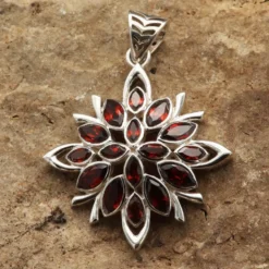 Granat Anhänger sehr edel Steinschmuck Anhänger 925 Silber