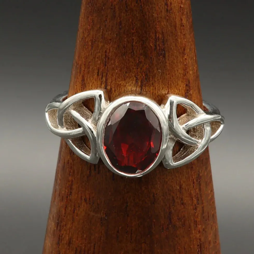Granat Ring Edelstein Damenring keltisches Design 925 Silber