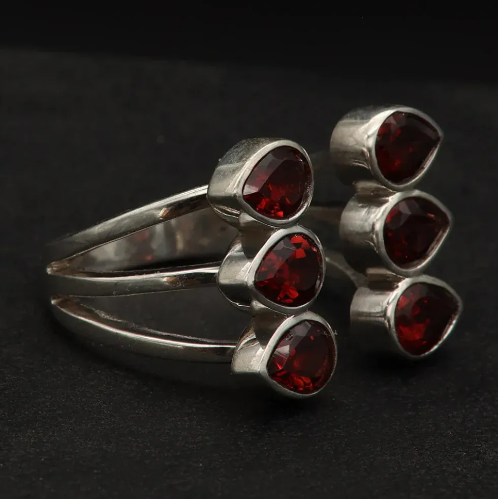 Granat Ring Silber größenverstellbar edles modernes Design