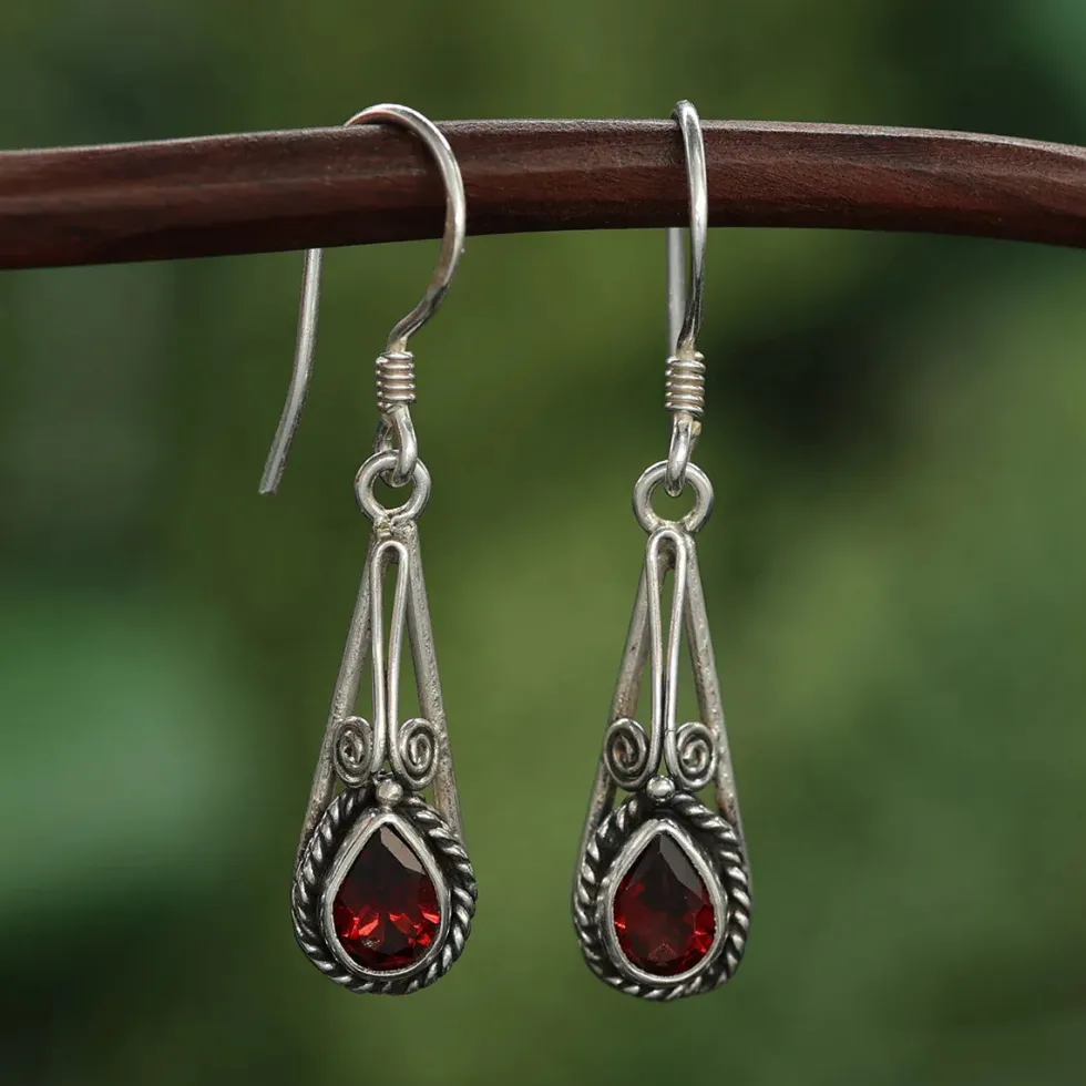Granat Steinschmuck Ohrringe feine Einhänger edel 925 Silber