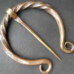 Große Gewandnadel massiv Bronze Fibel Mittelalter