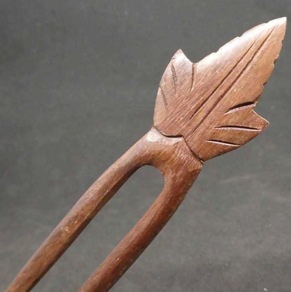 Haarstab aus Holz Blatt Haarschmuck für Hochsteckfrisuren