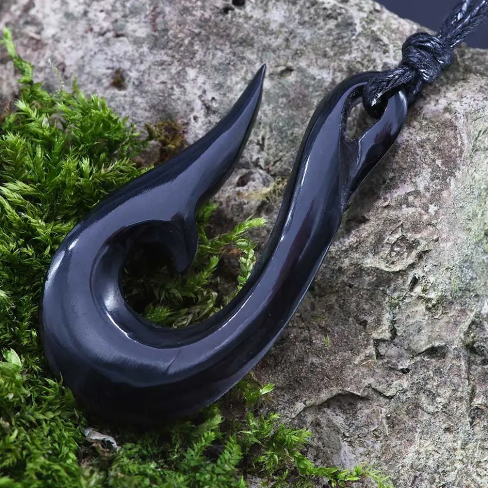 Hei Matau Maori Hornschmuck Anhänger Kette