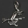 Hexe auf Besen Kettenanhänger Schmuck 925 Silber