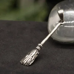 Hexenbesen Schmuck Anhänger Silber Kettenanhänger Hexe 925 Silber