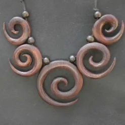 Holz Schmuck Beth 5er Kette Collier geschnitzt