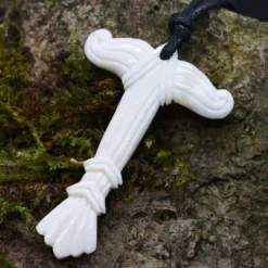 Irminsul Knochen Schmuck Kettenanhänger 5,5cm