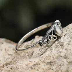 Keltischer Ring mit Perlmutt in Keltenknoten gefasst 925 Silber Damen Mädchen