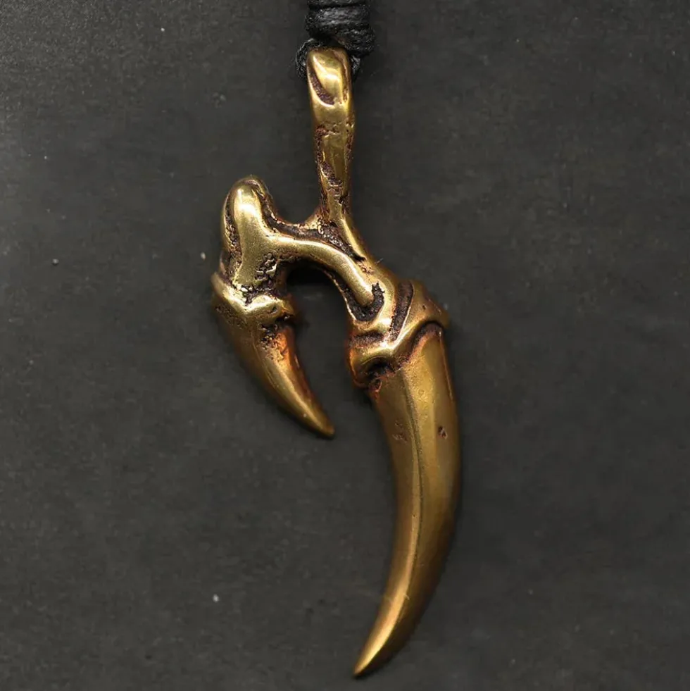 Klaue Bronzeschmuck Anhänger groß