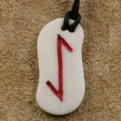 Knochen Rune 13 eihwaz - e Schmuck Anhänger