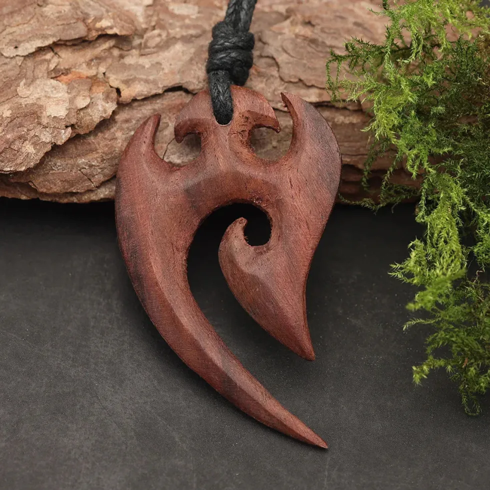 Luis Maori Holz Schmuck Kettenanhänger