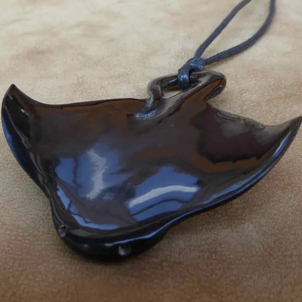 Manta Hornschmuck Anhänger Kettenanhänger