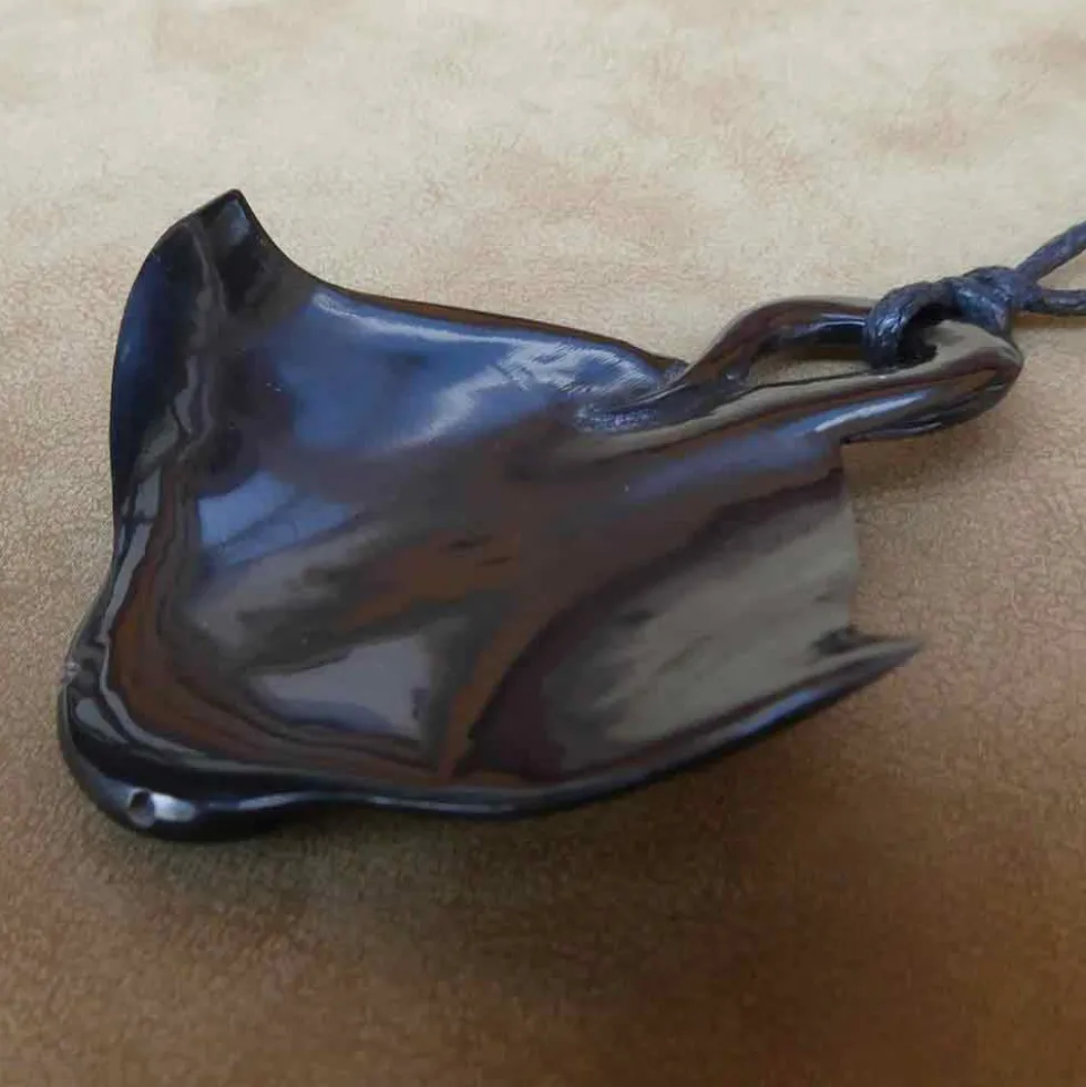 Manta Hornschmuck Anhänger Kettenanhänger