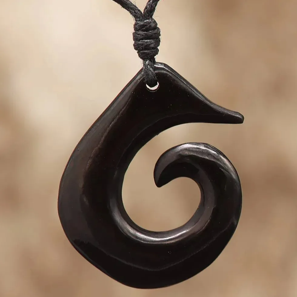 Maori Kiwispirale Hornschmuck Kette Anhänger