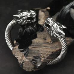 Massiver Drachen Edelstahl Armreif Gedreht