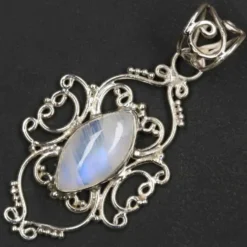 Mondstein Schmuck kunstvoll verziert Steinschmuck 925 Silber
