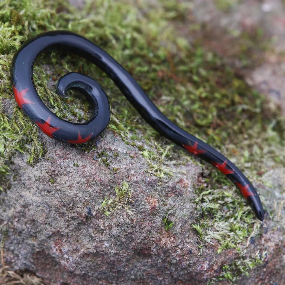 Ohrpiercing Haken lang rot