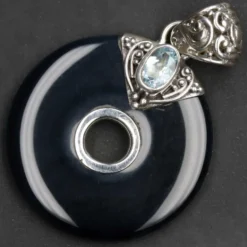 Onyx Donuts in Silber gefasst mit Blauer Topas 925 Silber