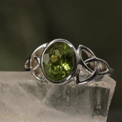 Peridot Ring Edelstein Damenring keltisches Design Silberring 925 Silber