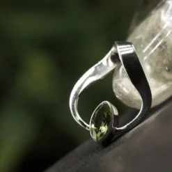 Peridot Schmuck Anhänger 925 Silber edel modern handgefertigt