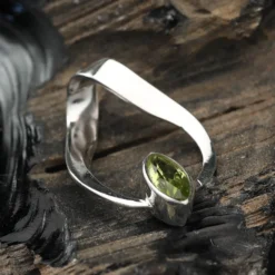 Peridot Schmuck Anhänger 925 Silber edel modern handgefertigt