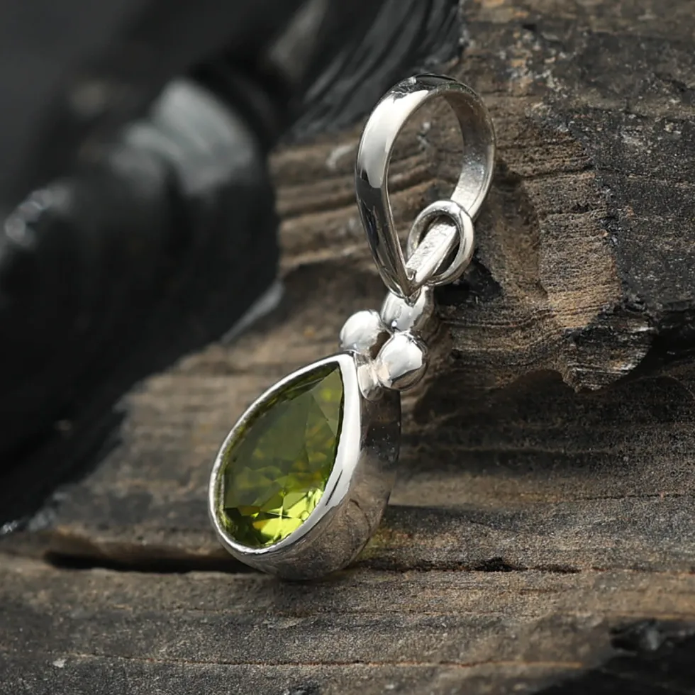 Peridot Steinschmuck Anhänger 925 Silber