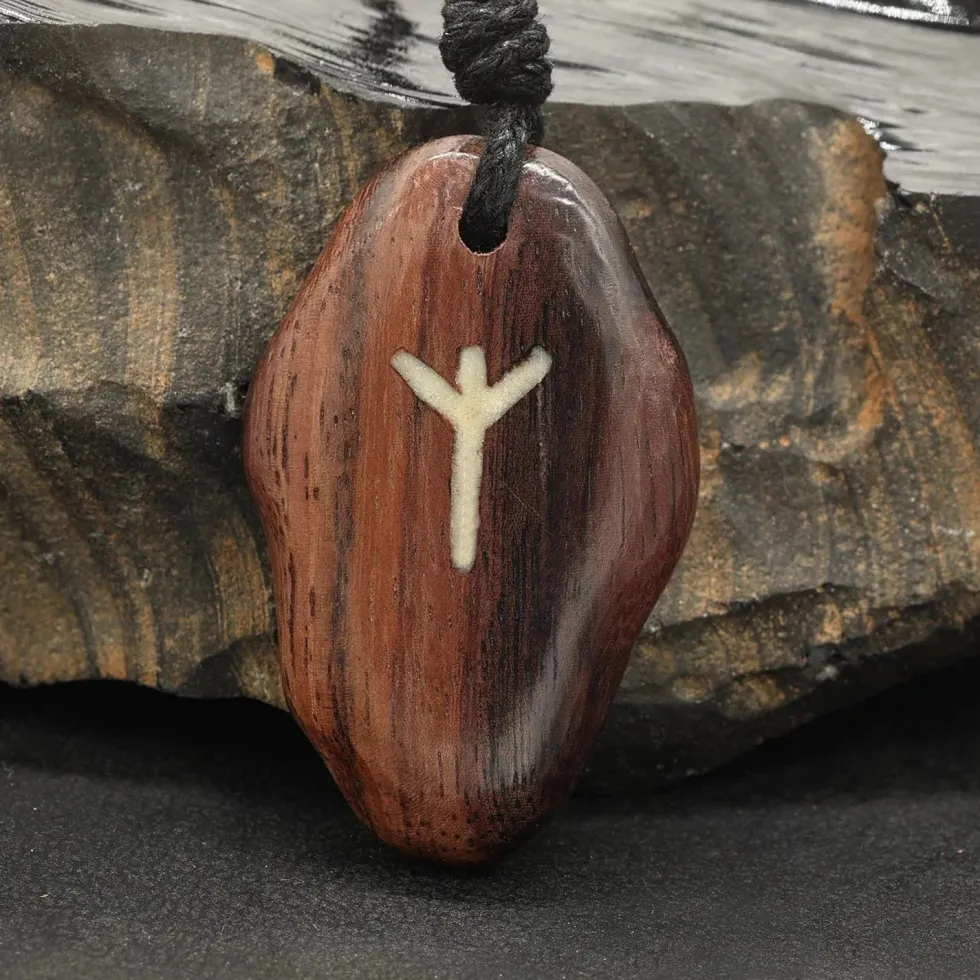 Rune Holz Schmuck elhaz - älteres Futhark
