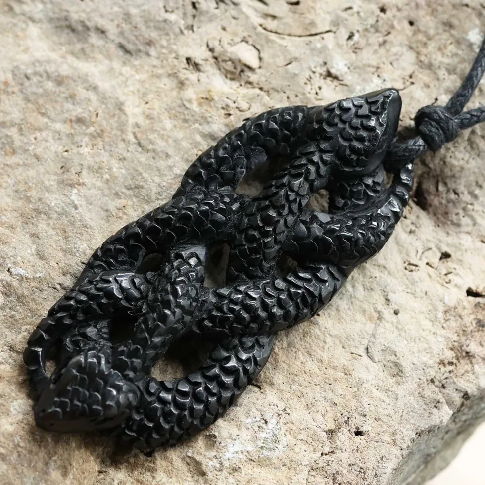 Schlangen Hornschmuck Anhänger Kette
