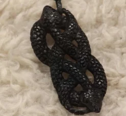 Schlangen Hornschmuck Anhänger Kette