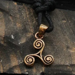 Triskele Schmuck Bronze Anhänger Triskelion