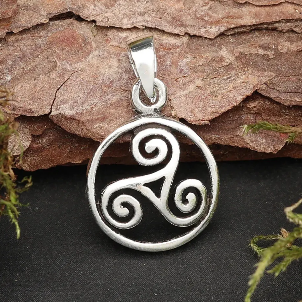 Triskel zarter Kettenanhänger Keltisch Schmuck 925 Silber