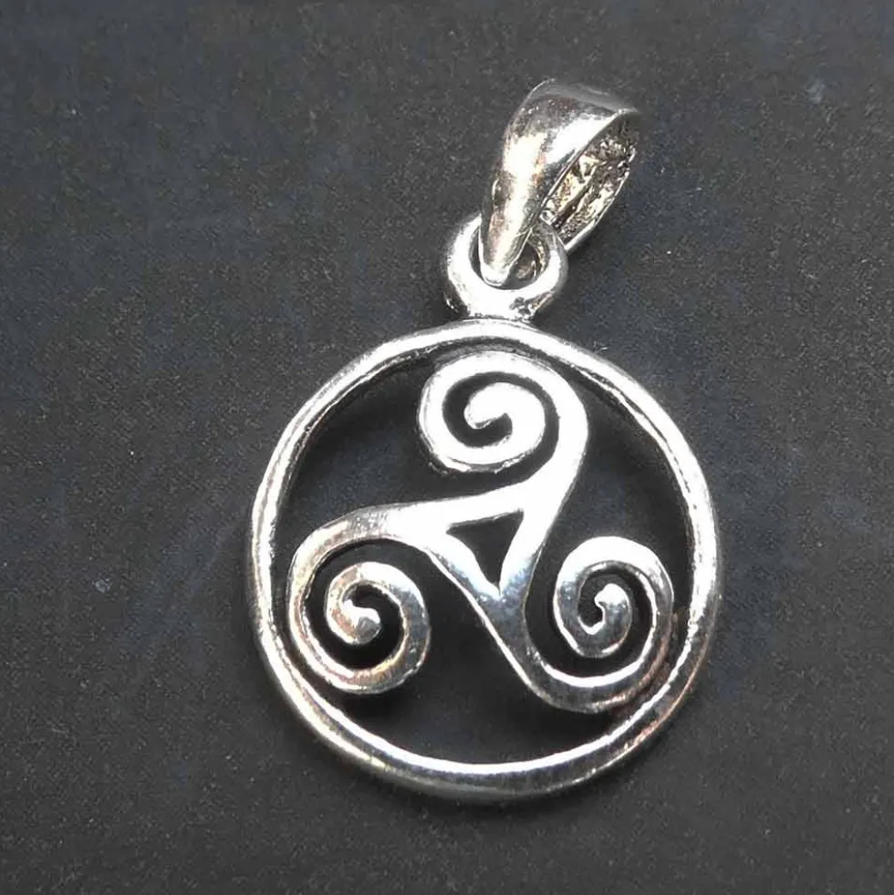 Triskel zarter Kettenanhänger Keltisch Schmuck 925 Silber