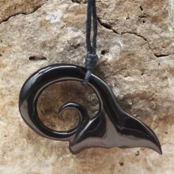 Walfluke Hornschmuck Anhänger Kette